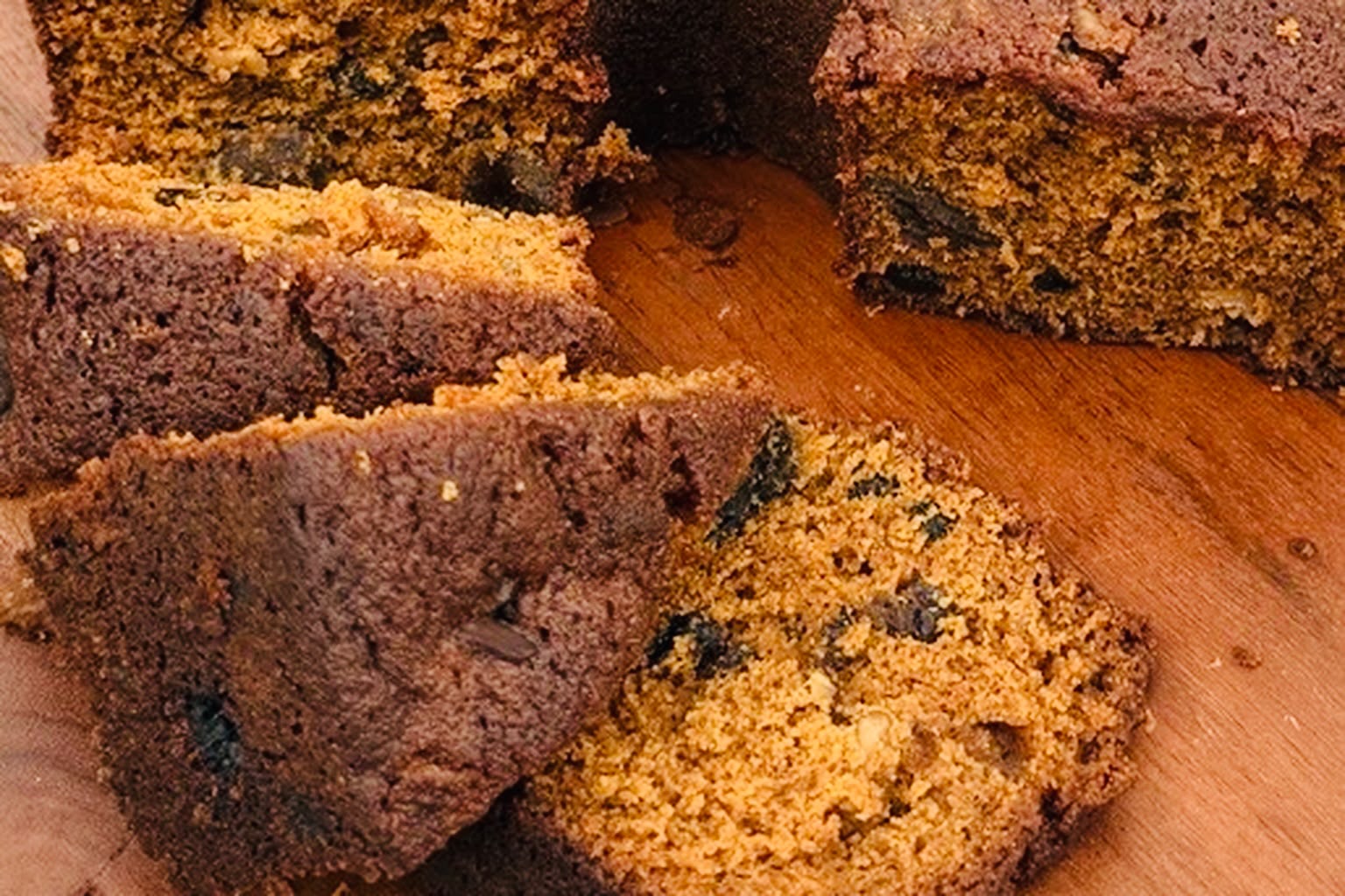 Premium Rum-Infused Dry Fruit Cake – Signature Gift Box & Tin Edition 1 kg (2.2 lb)